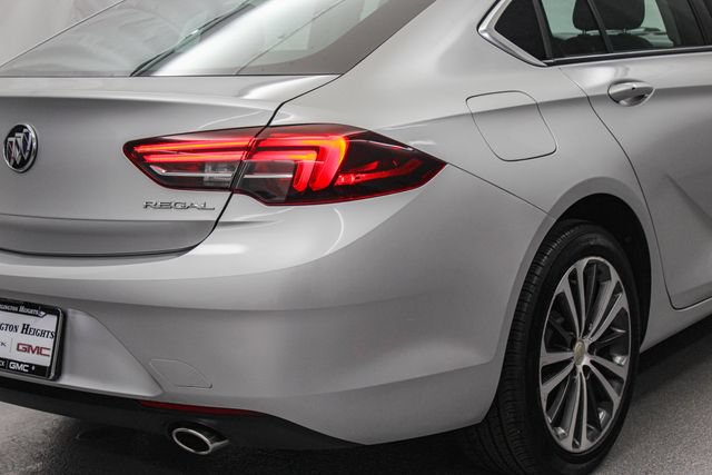 Used 2018 Buick Regal Essence FWD image 11
