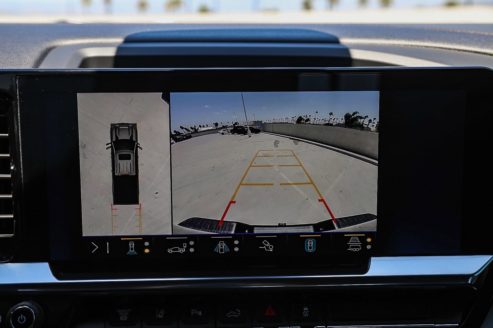 Used 2024 Chevrolet Silverado 3500 High Country image 19