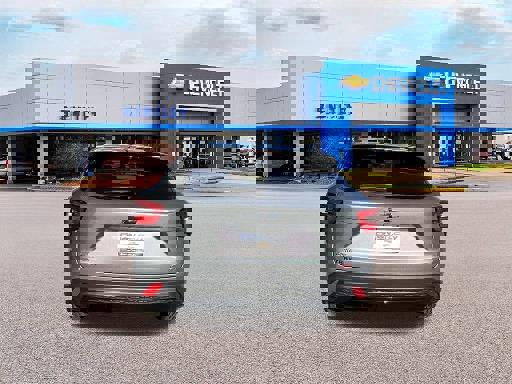 New 2026 Chevrolet Trax RS image 4