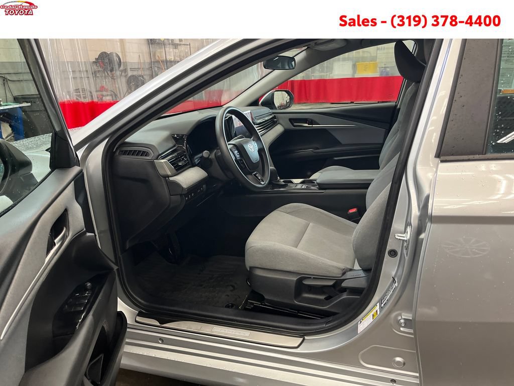 Certified 2025 Toyota Camry LE FWD image 15