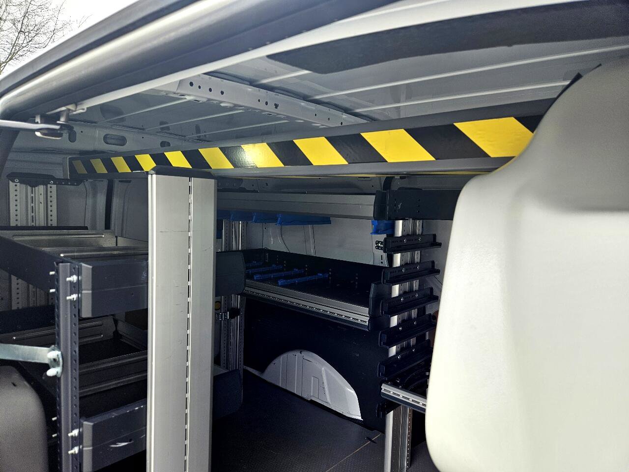 Used 2022 Ford Transit Connect XL image 33