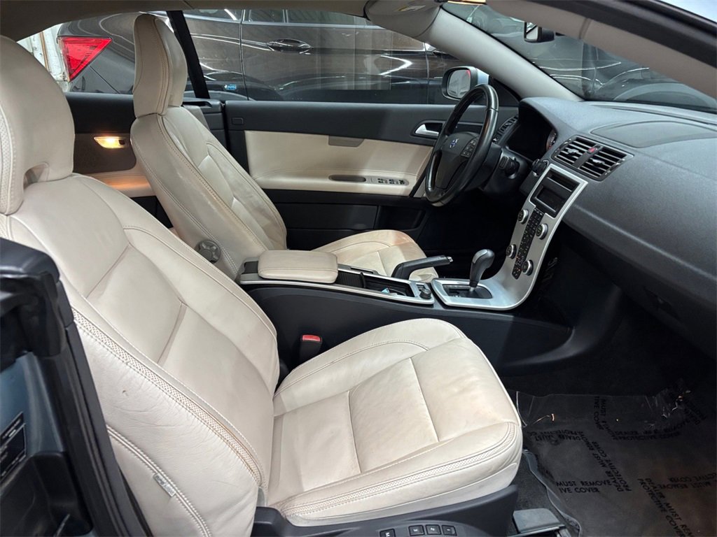 Used 2013 Volvo C70 T5 image 17