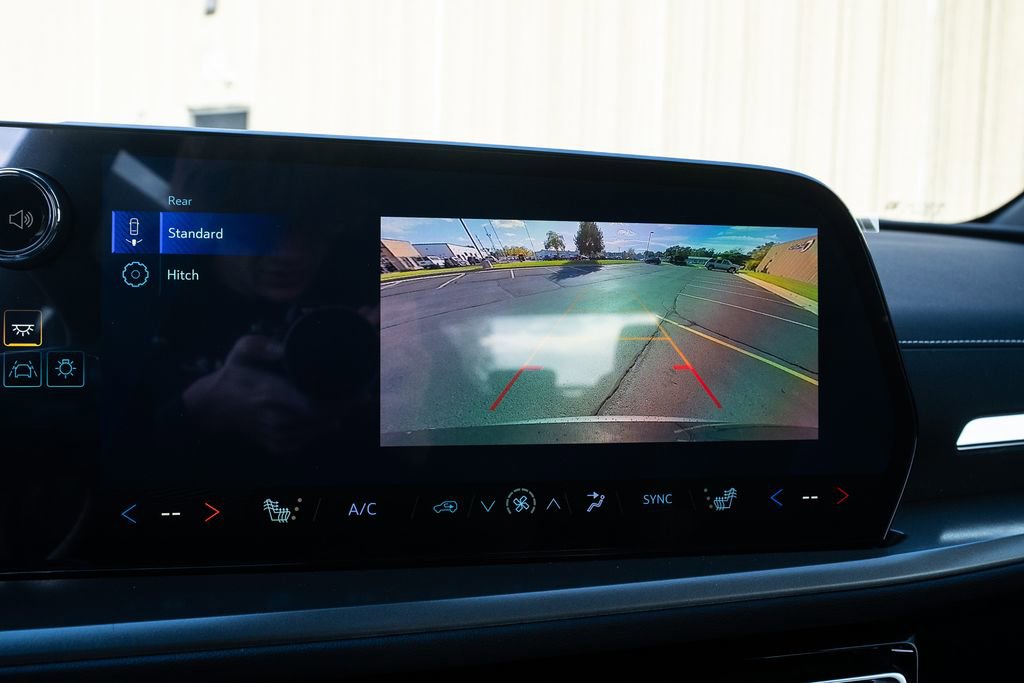 New 2026 Chevrolet Traverse LT image 32