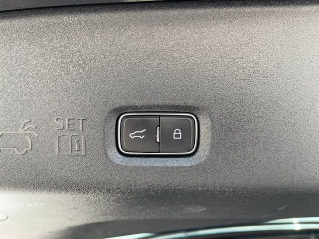 Used 2025 Ford Expedition Active AWD/4WD image 35