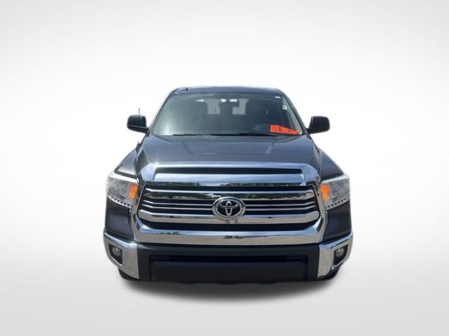 Used 2017 Toyota Tundra SR5 w/ TRD Off Road Package AWD/4WD image 8