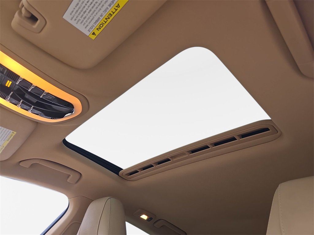 Used 2011 Porsche Panamera 4 image 33