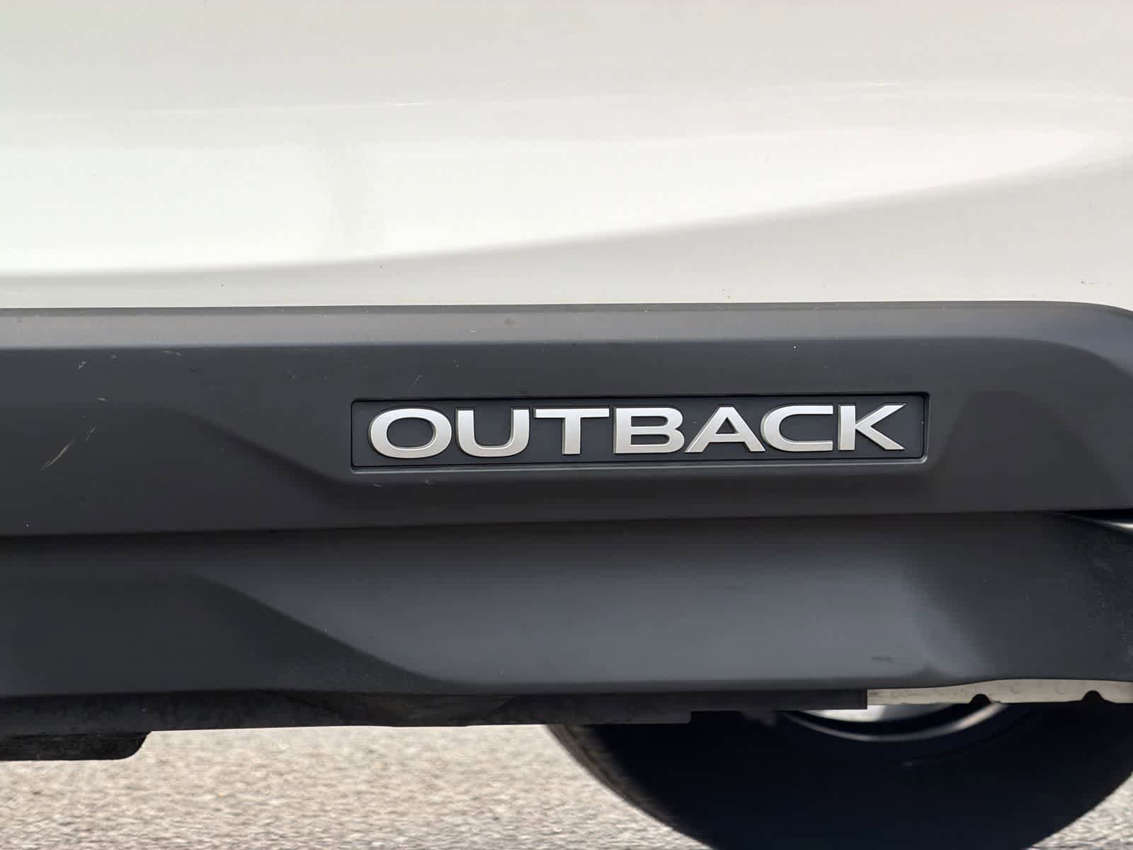 Certified 2023 Subaru Outback Limited image 13