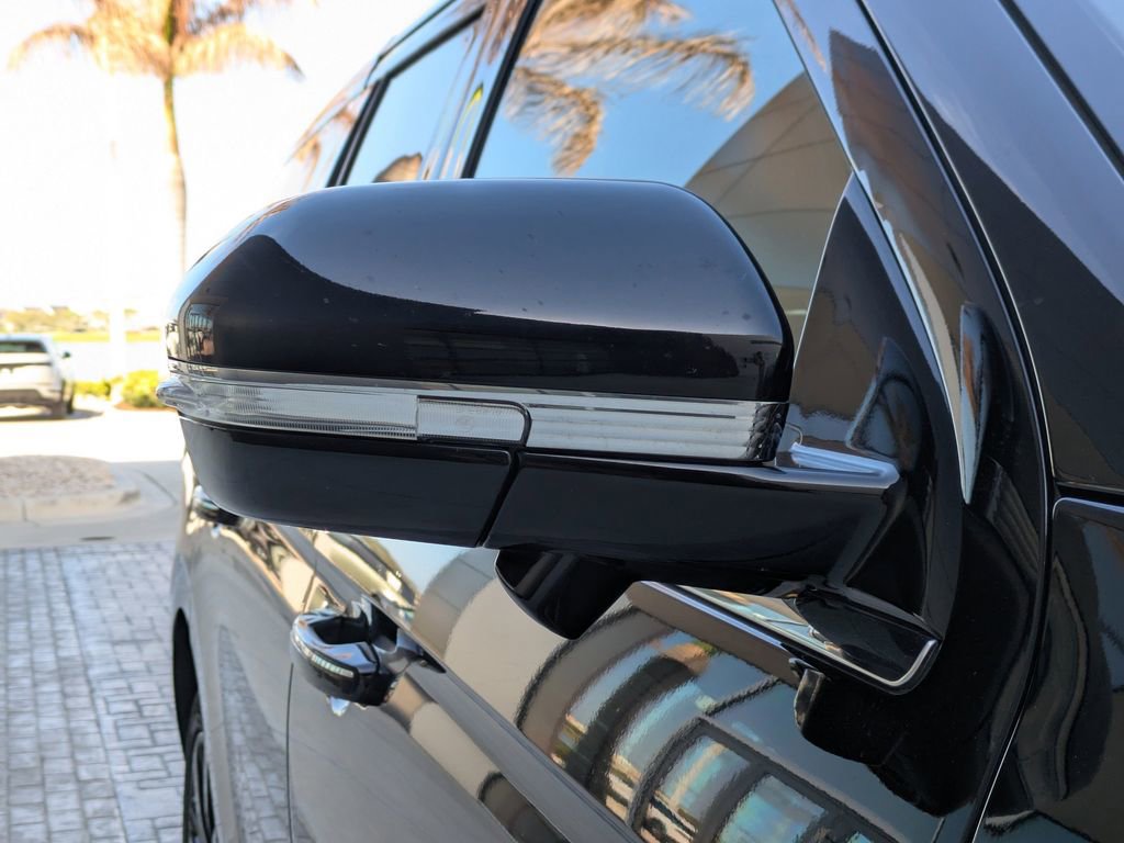 Certified 2024 Lincoln Navigator Reserve image 13