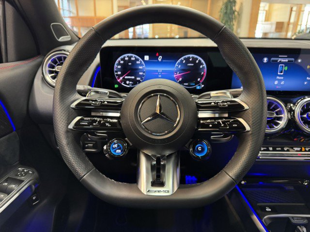 Certified 2025 Mercedes-Benz GLB 35 AMG 4MATIC image 8