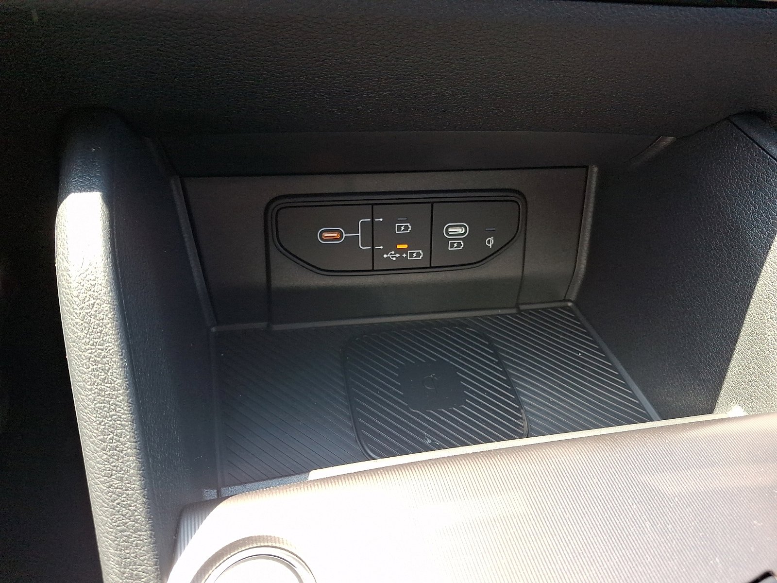 New 2026 Kia Sportage EX AWD/4WD image 15