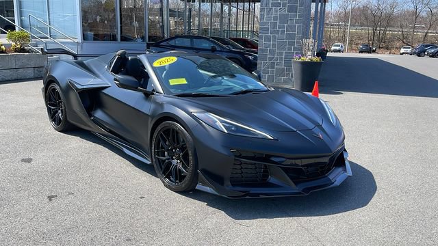 Used 2025 Chevrolet Corvette Z06 w/ Z07 Performance Package RWD image 29