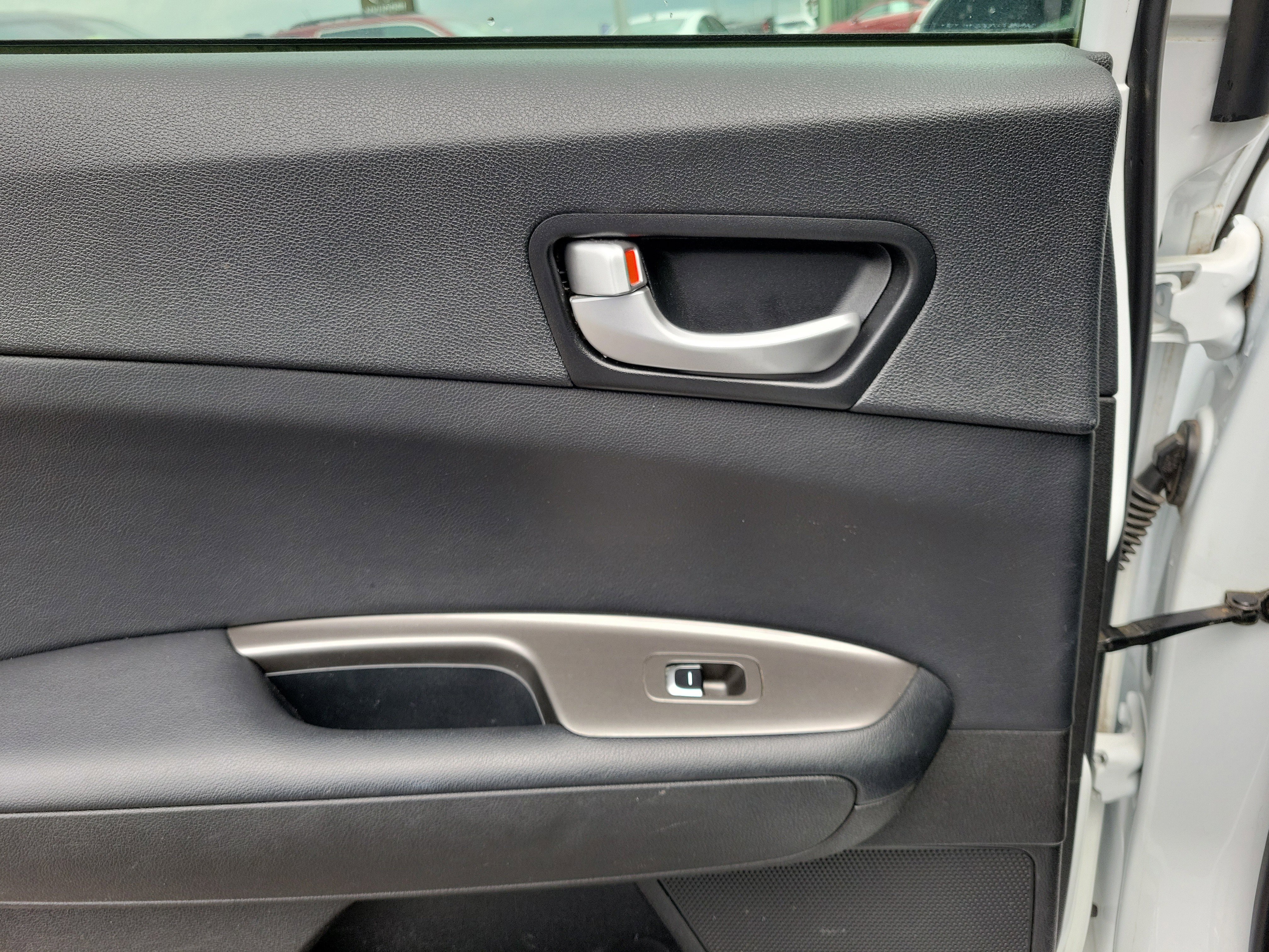 Used 2019 Kia Optima LX FWD image 12