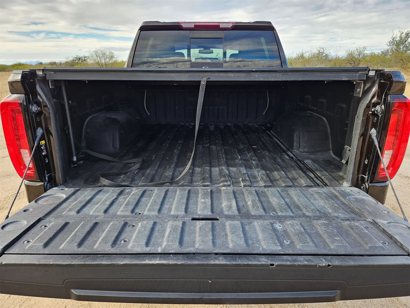 Used 2019 GMC Sierra 1500 SLT w/ SLT Premium Plus Package image 7