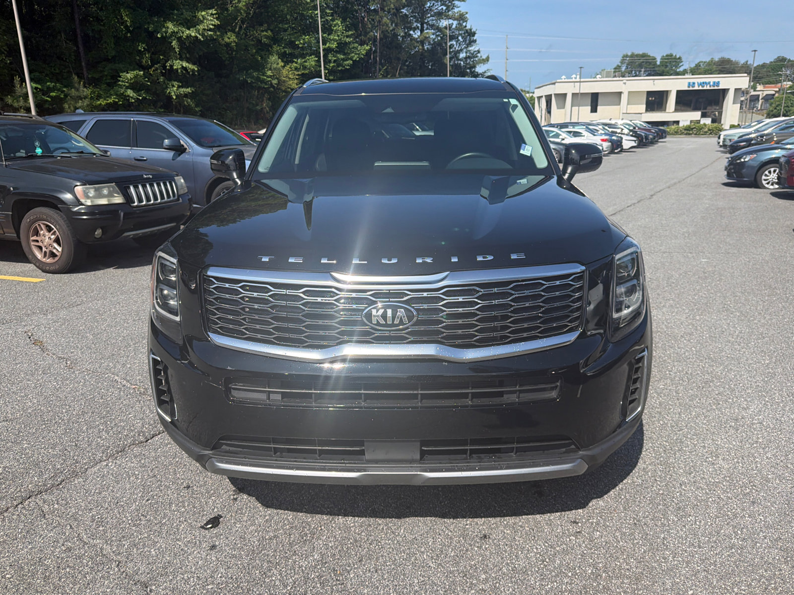 Used 2021 Kia Telluride EX w/ EX Premium Package AWD/4WD image 2
