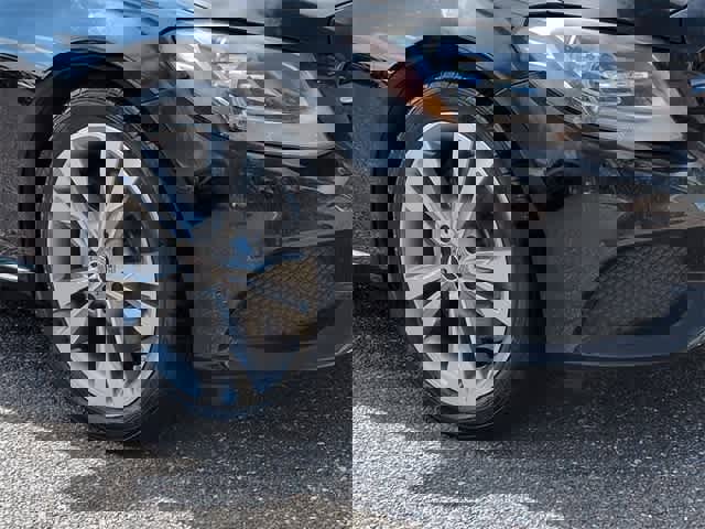 Used 2018 Mercedes-Benz C 300 Sedan image 11