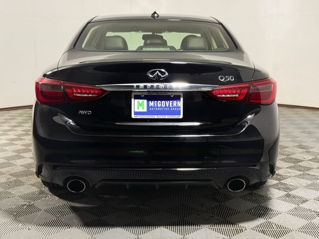 Used 2019 INFINITI Q50 Luxe w/ Essential Package (3.0T Luxe) AWD/4WD image 5
