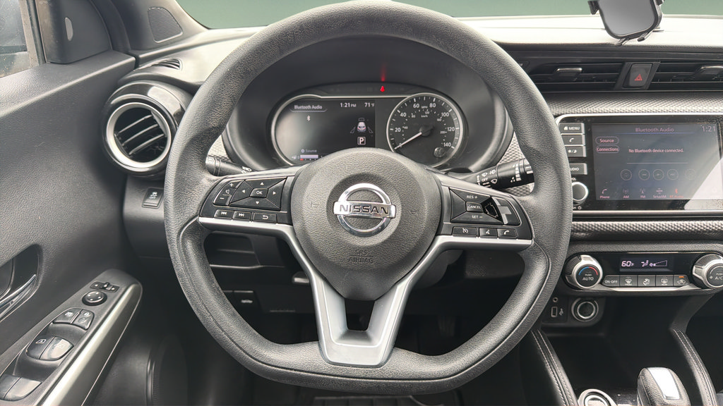 Certified 2018 Nissan Kicks SV w/ Exterior Package FWD image 9