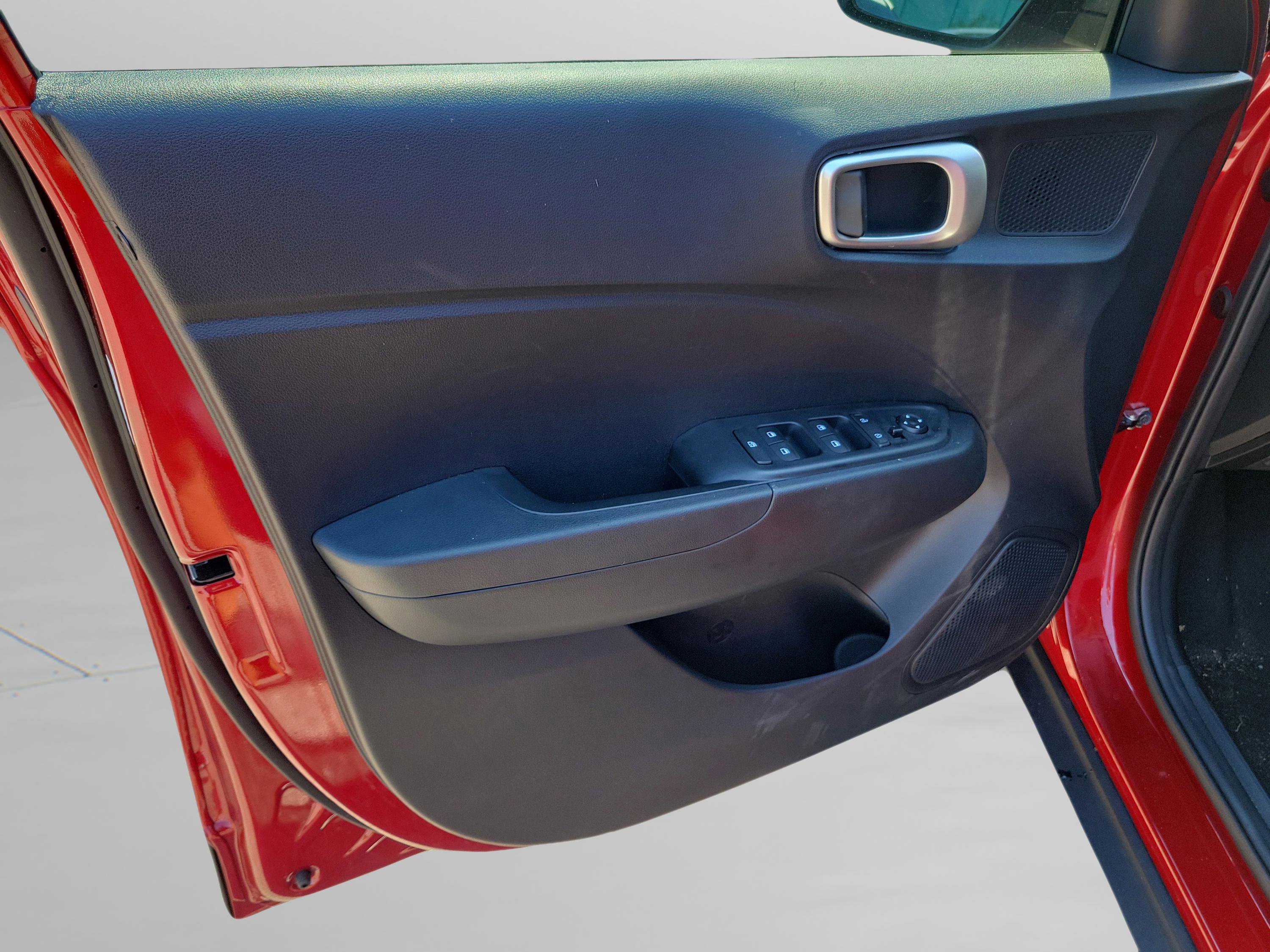 New 2026 Hyundai Venue SE FWD image 21