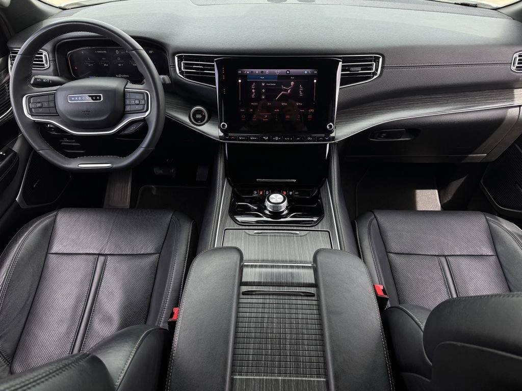 Used 2024 Jeep Wagoneer Series II w/ Flexible Seating Group image 11