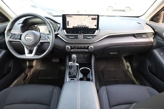 Certified 2024 Nissan Altima 2.5 SV w/ SV Premium Package AWD/4WD image 23