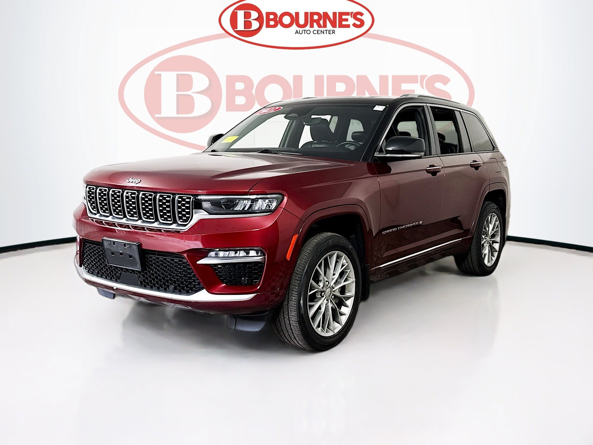 Used 2022 Jeep Grand Cherokee Summit w/ MOPAR Finishing Package AWD/4WD image 8