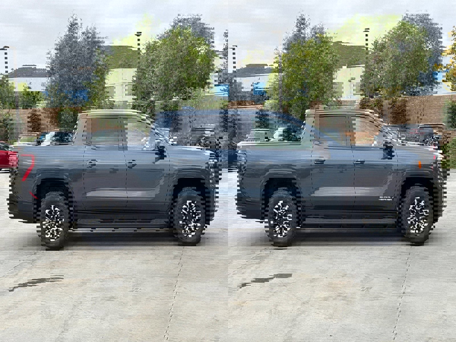 New 2026 GMC Sierra EV Elevation image 7