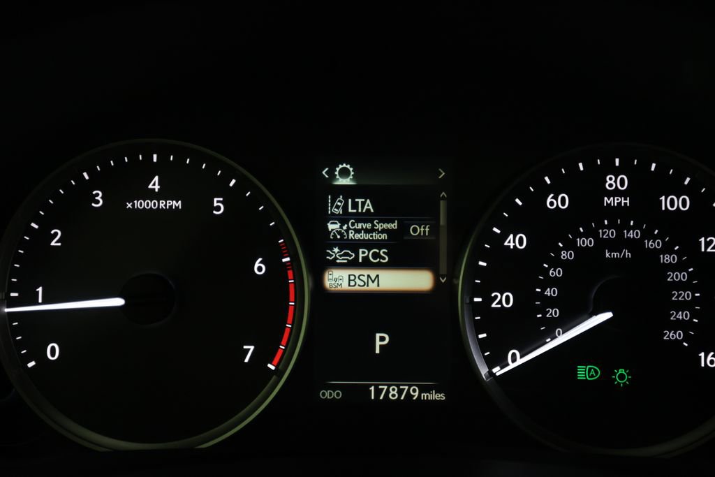 Used 2024 Lexus IS 300 w/ Premium Package RWD image 18