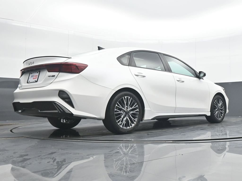 Used 2023 Kia Forte GT-Line image 30