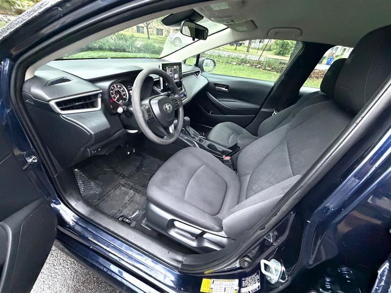 Used 2021 Toyota Corolla LE FWD image 37