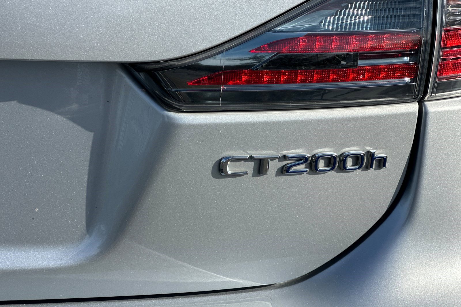 Used 2015 Lexus CT 200h image 37