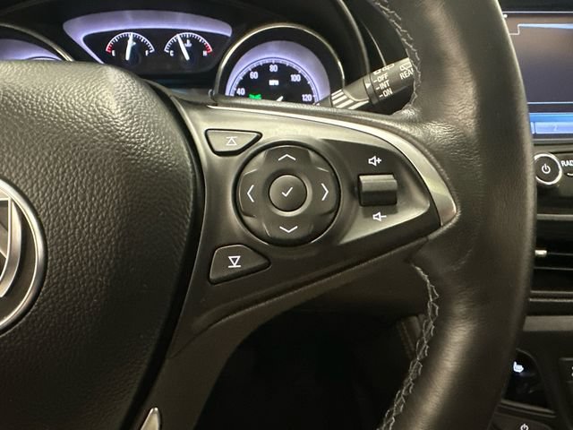 Used 2020 Buick Envision Essence w/ Experience Buick Package AWD/4WD image 18