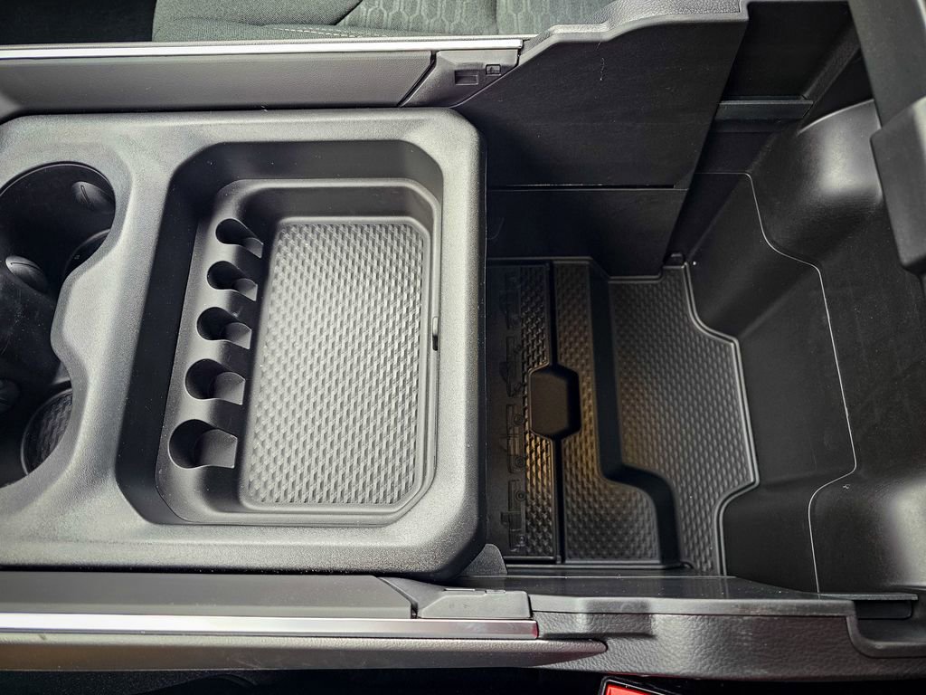 New 2026 RAM 1500 4x4 Crew Cab image 32