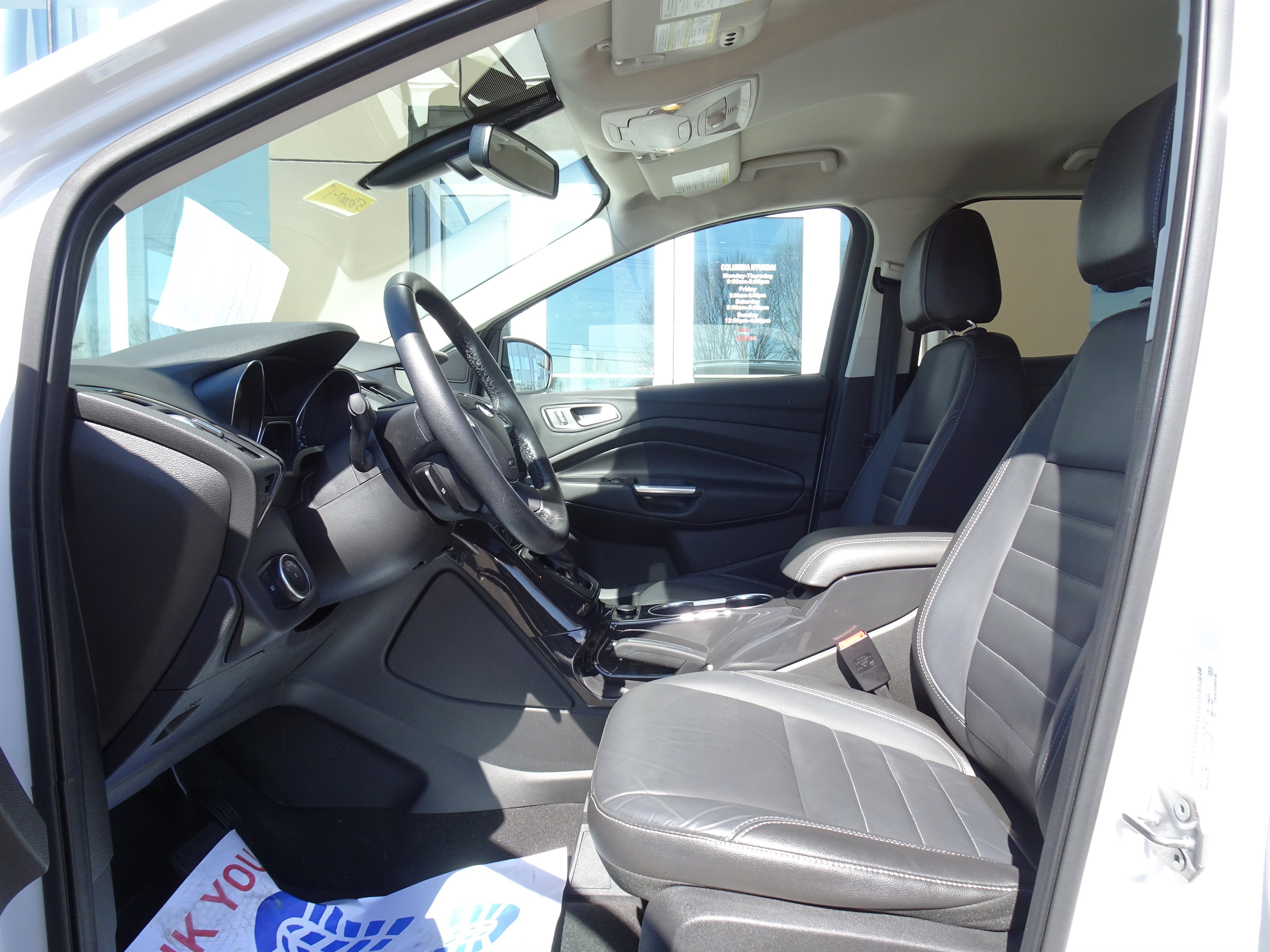 Used 2015 Ford Escape Titanium image 9