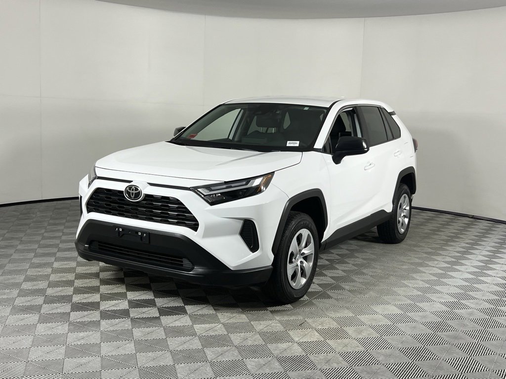 Used 2025 Toyota RAV4 LE image 3