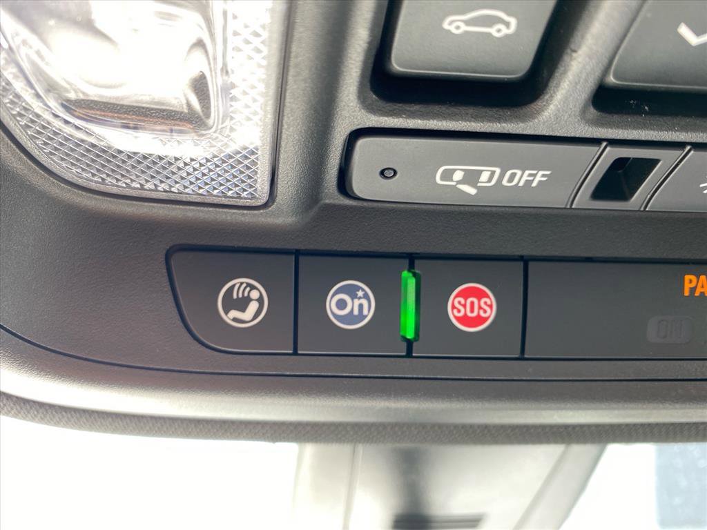 Used 2022 Chevrolet Traverse RS AWD/4WD image 18