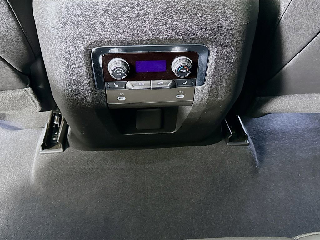 Used 2024 Chevrolet Tahoe RST w/ Luxury Package image 27