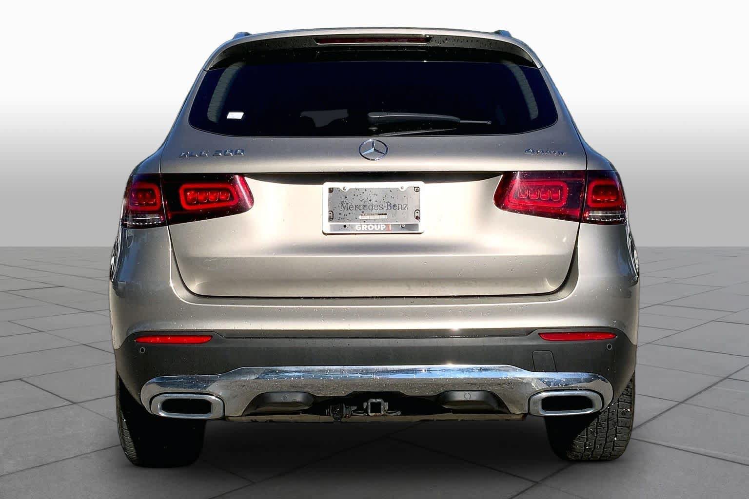 Used 2021 Mercedes-Benz GLC 300 4MATIC image 5