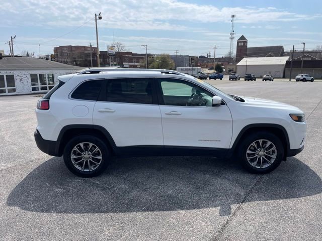 Used 2019 Jeep Cherokee Latitude Plus w/ Comfort/Convenience Group image 4