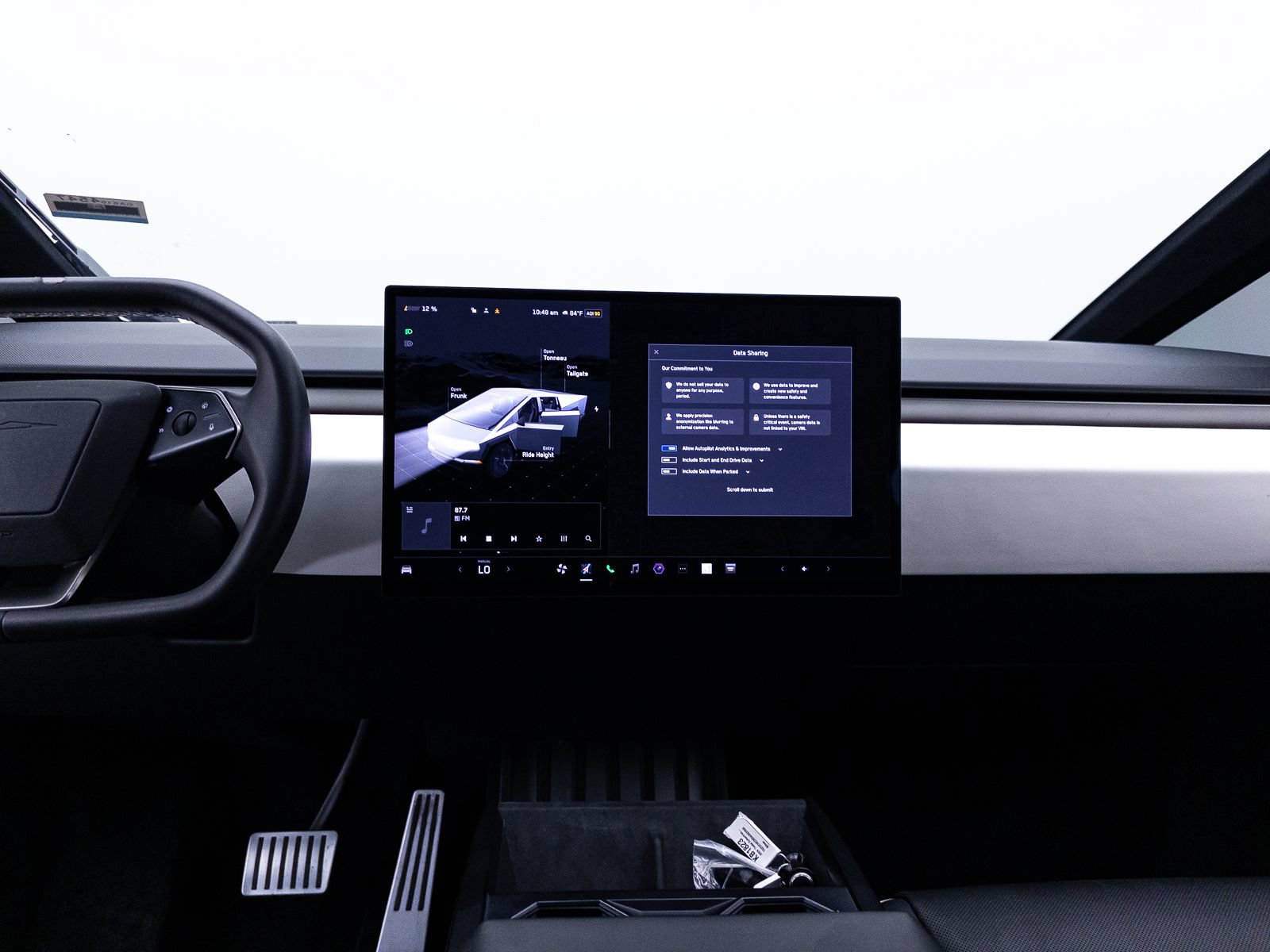 Used 2024 Tesla Cybertruck AWD Crew Cab image 8