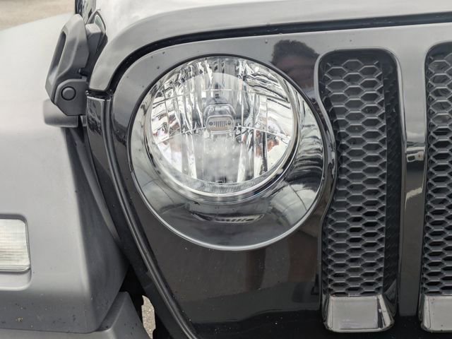 Used 2020 Jeep Wrangler Sport image 9