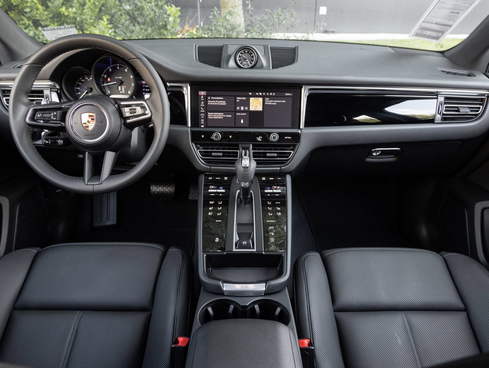 New 2026 Porsche Macan AWD/4WD image 12