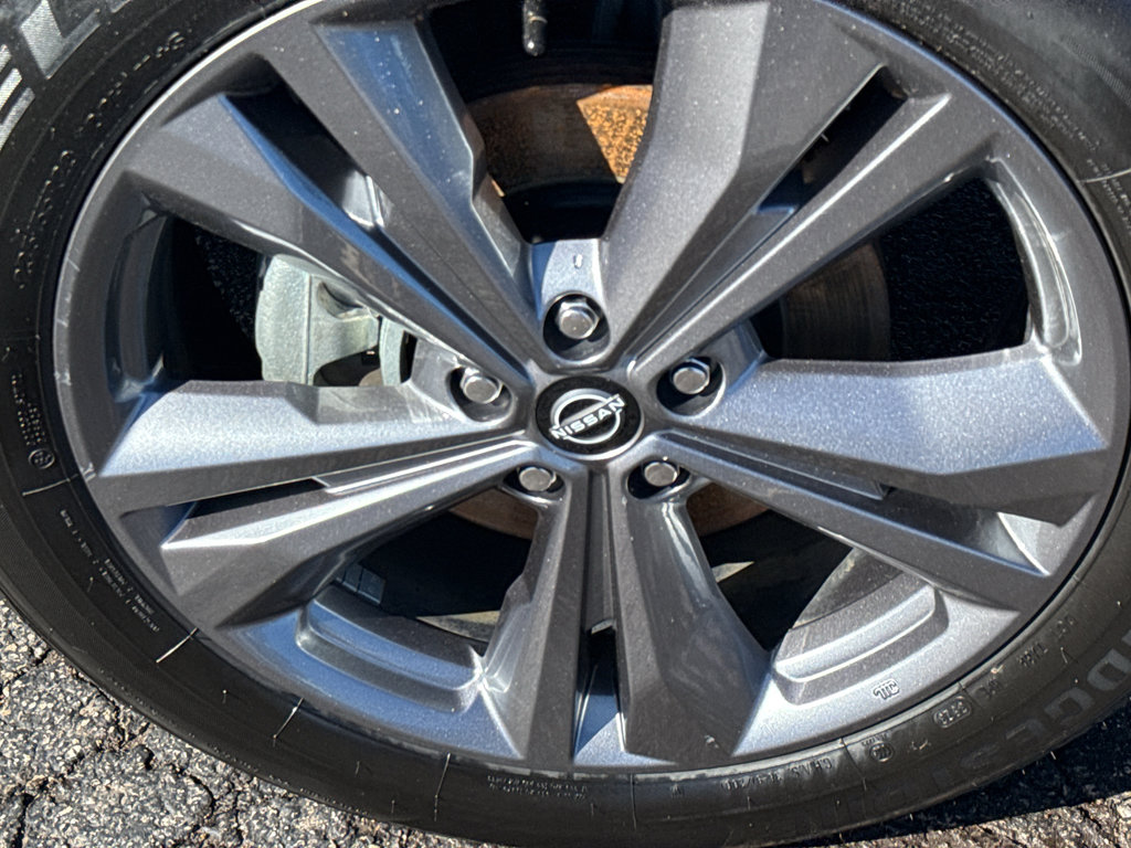 Certified 2024 Nissan Murano Platinum w/ Cargo Package image 9