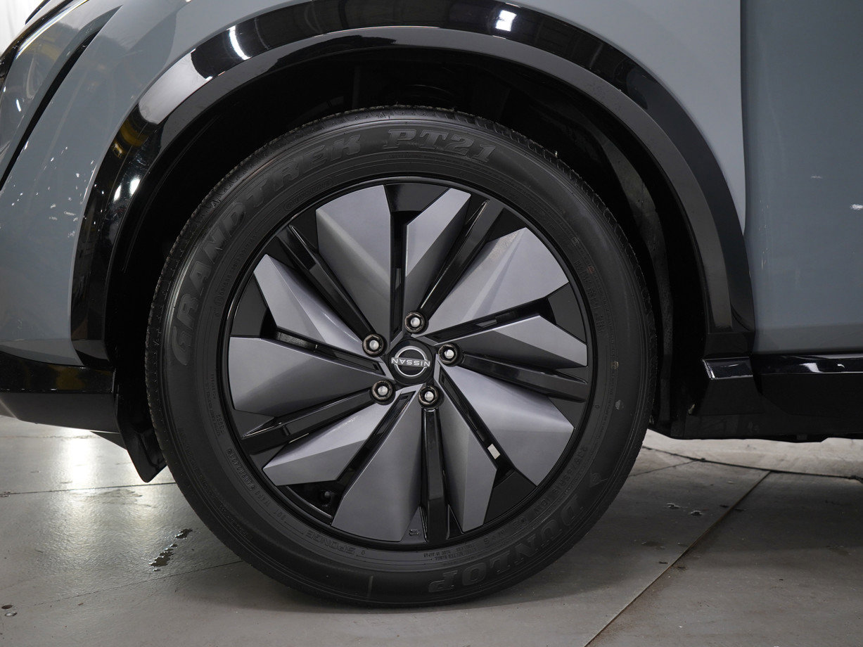 Used 2023 Nissan Ariya AWD image 31