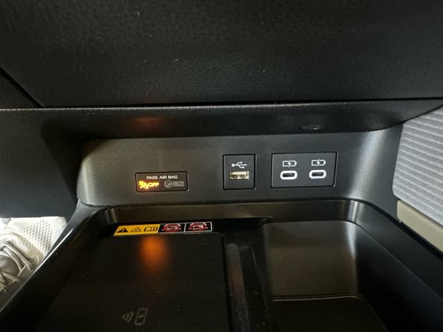 New 2026 Toyota Camry SE w/ Convenience Package FWD image 28