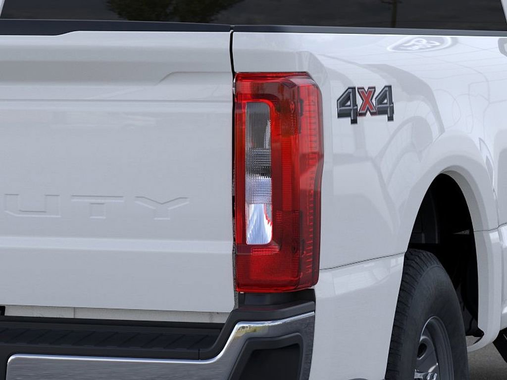New 2026 Ford F250 XL w/ XL Chrome Package image 21