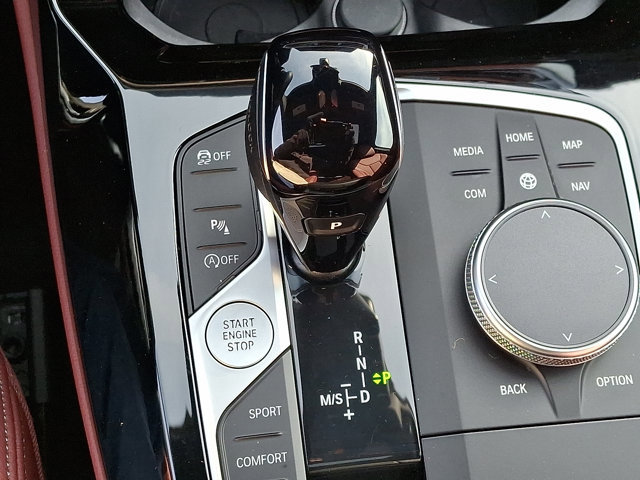 Certified 2023 BMW X4 xDrive30i w/ Premium Package image 16