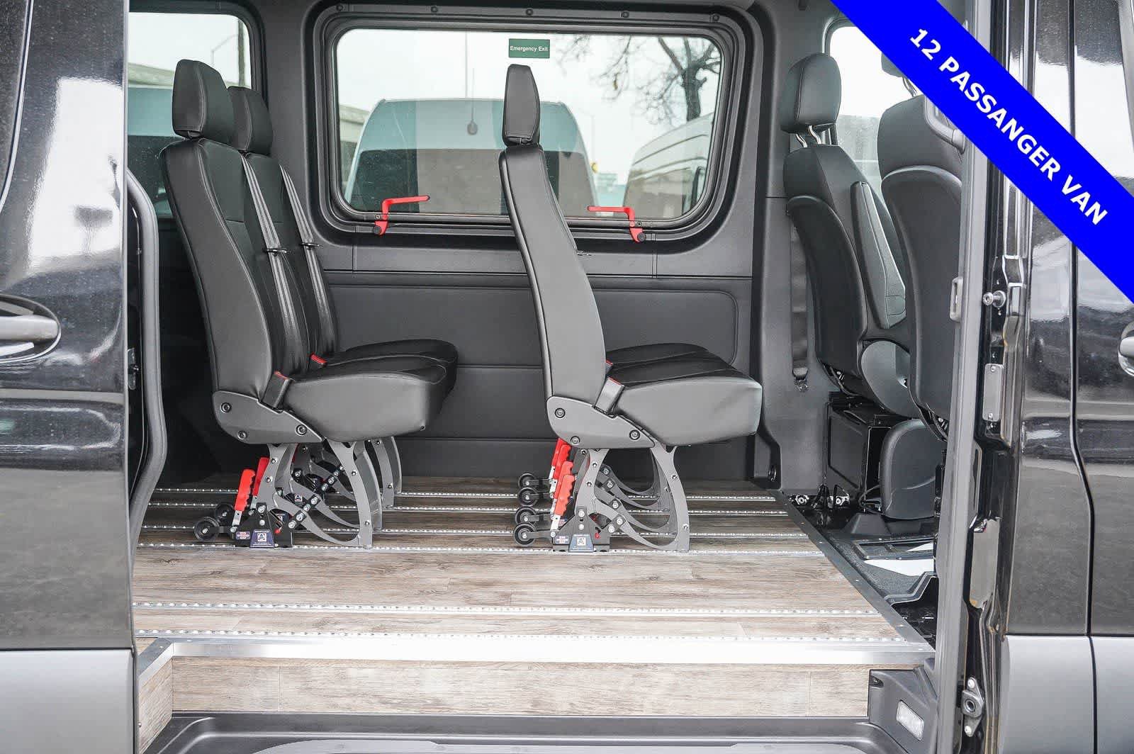 Used 2024 Mercedes-Benz Sprinter 2500 image 18