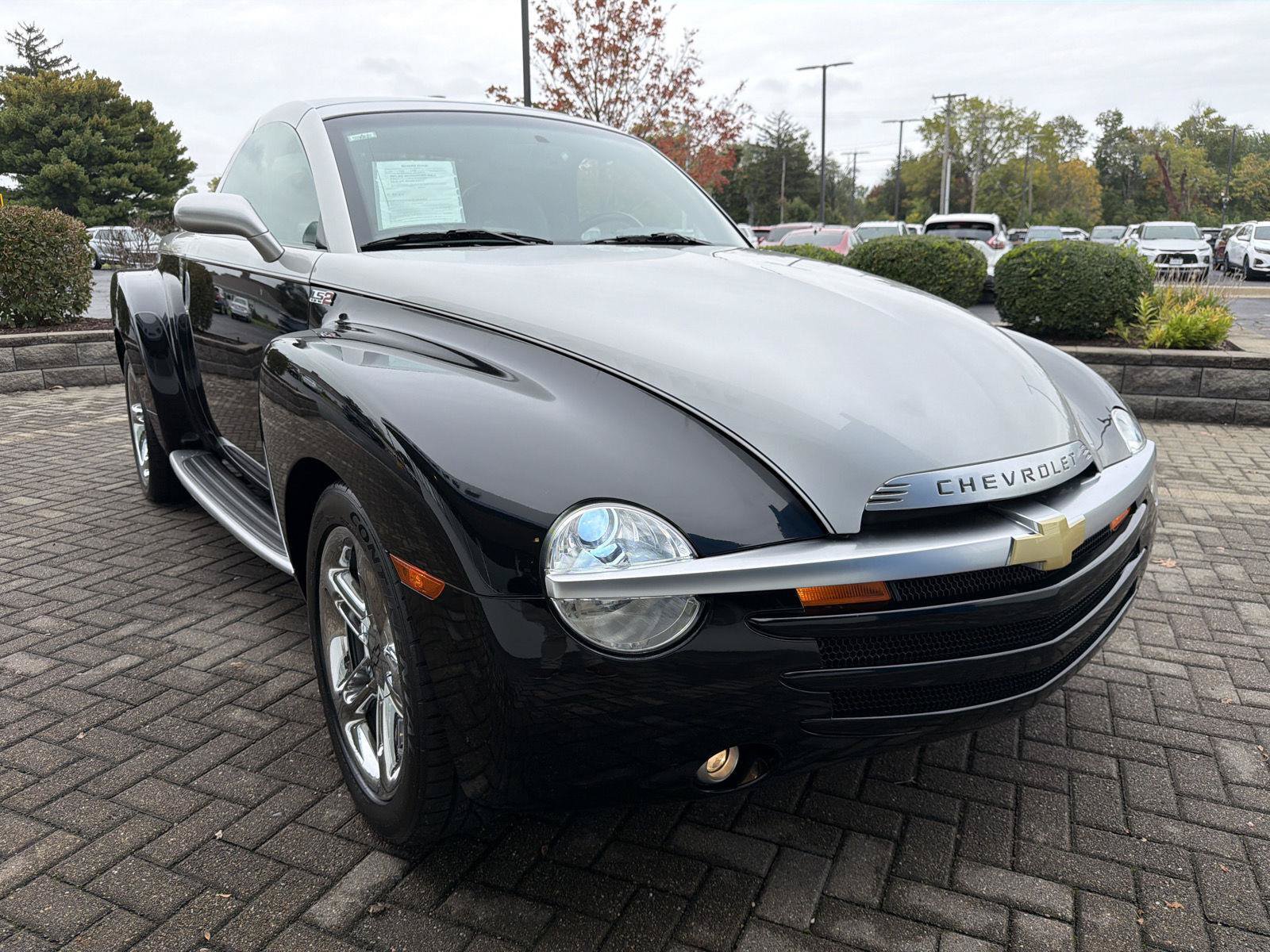 Used 2006 Chevrolet SSR w/ Preferred Equipment Group RWD image 7