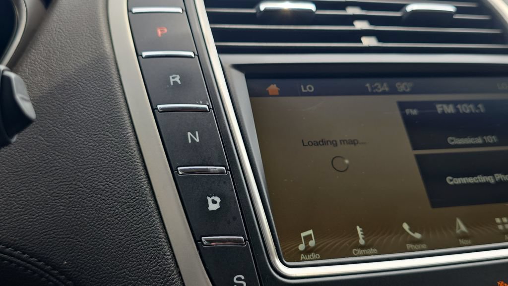 Used 2017 Lincoln MKX Select w/ Select Plus Package FWD image 35