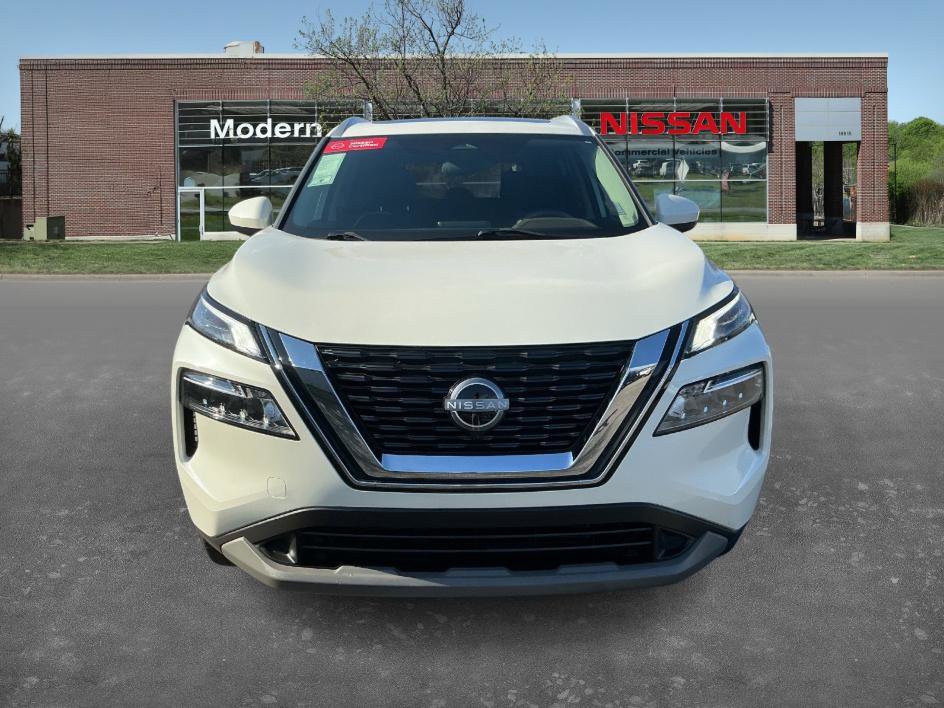 Certified 2023 Nissan Rogue SV w/ SV Premium B Package image 6